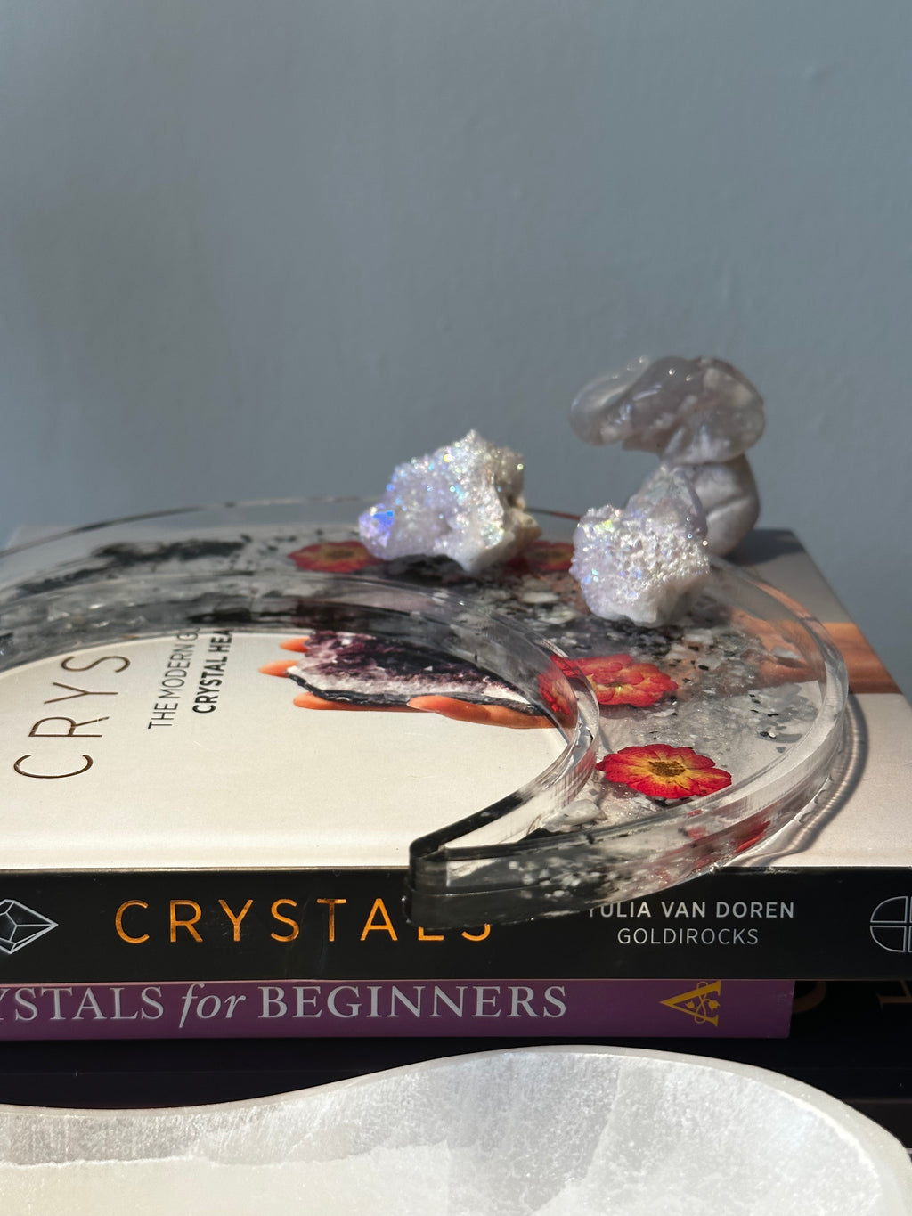 Moonstone, Selenite & Roses White Moon Charging Tray