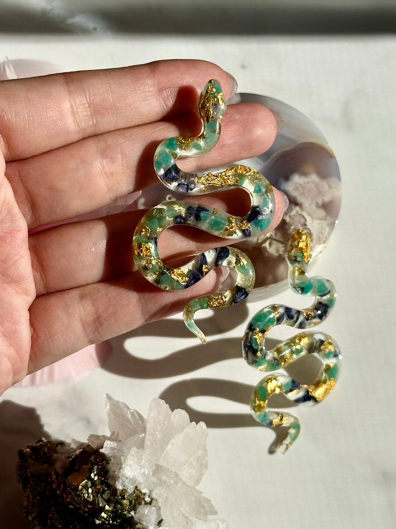 24k Gold Amazonite & Dried Blue Flowers Snakes Stud