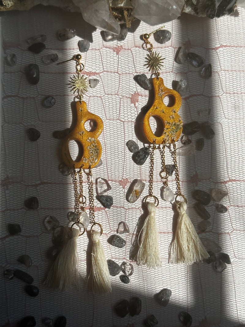 “The New Vase” Moonstone earrings