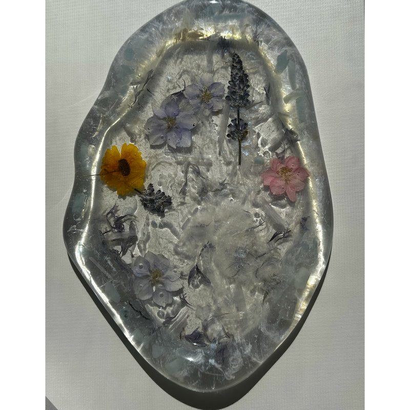 “On the Clouds” Aquamarine, Selenite & Dried Flowers Charging Tray