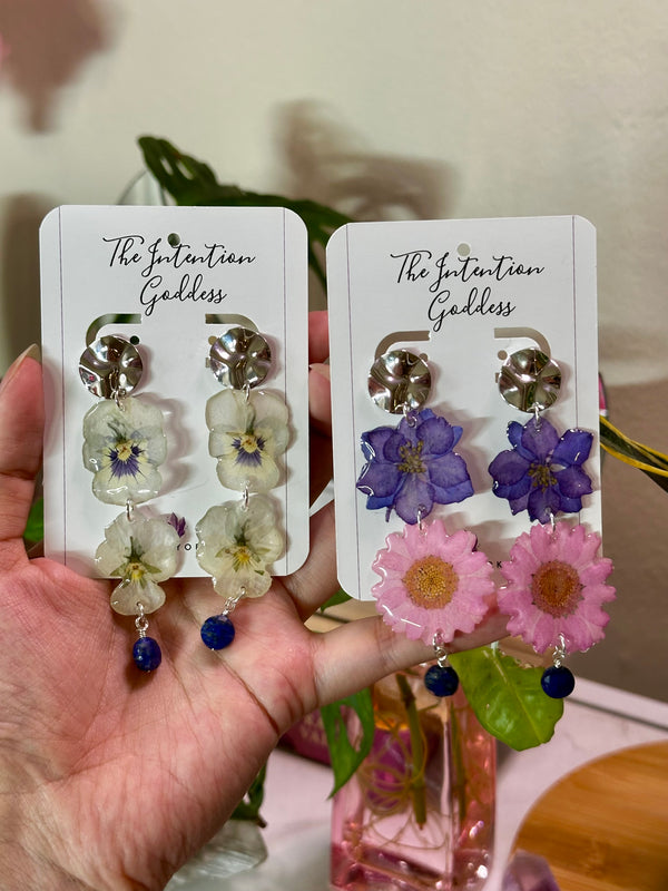 Lapis Lazuli & Dried Flowers Dangle Earrings