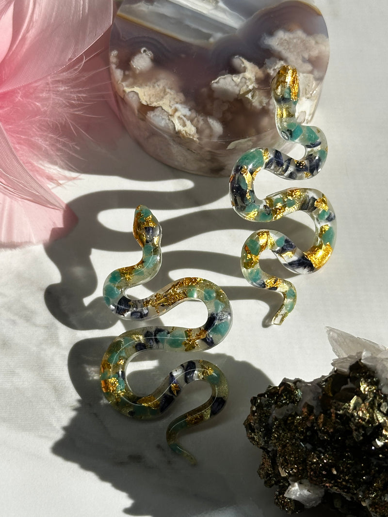 24k Gold Amazonite & Dried Blue Flowers Snakes Stud