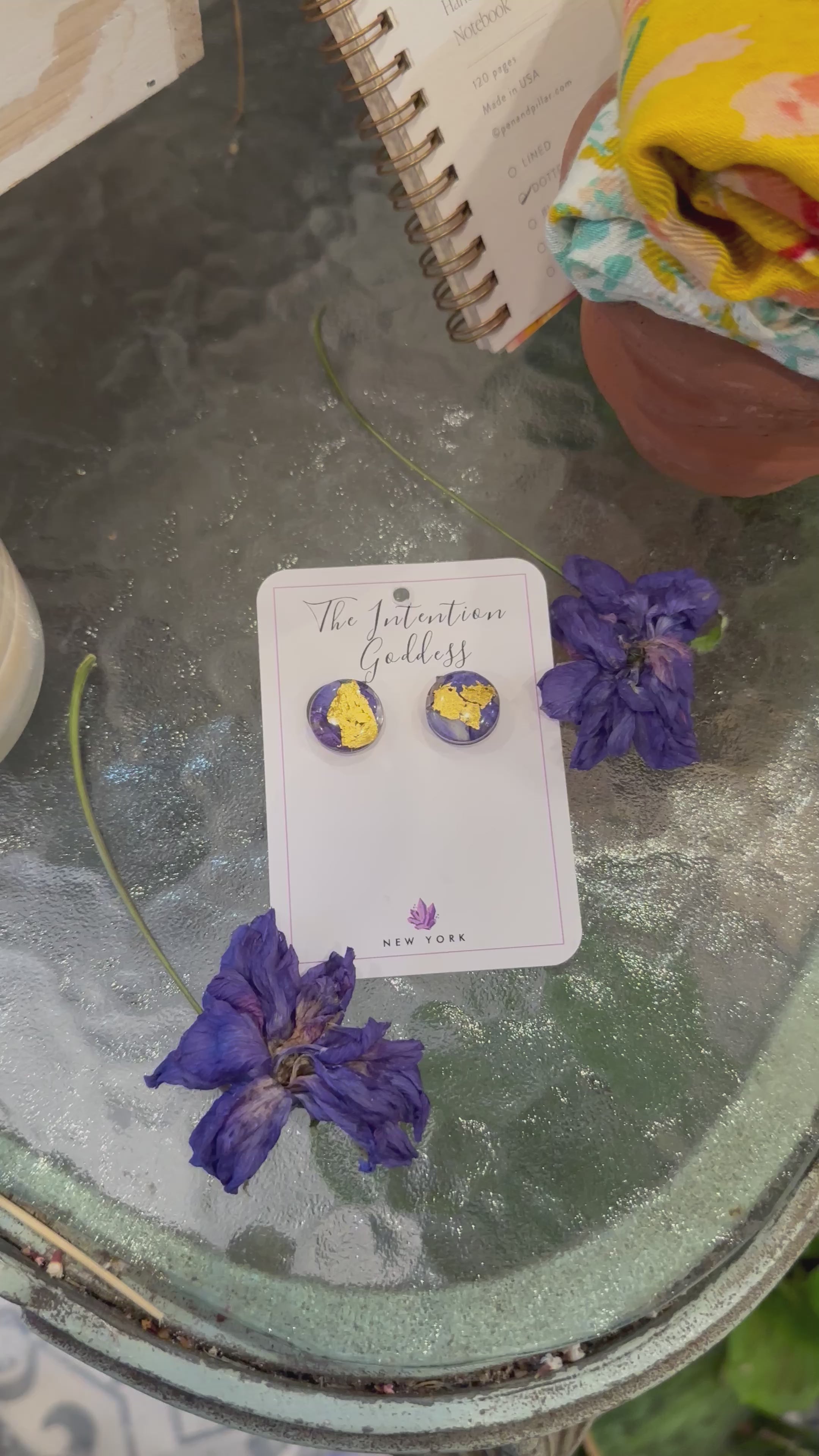 24k Gold Flakes & Blue Flowers Circle Studs