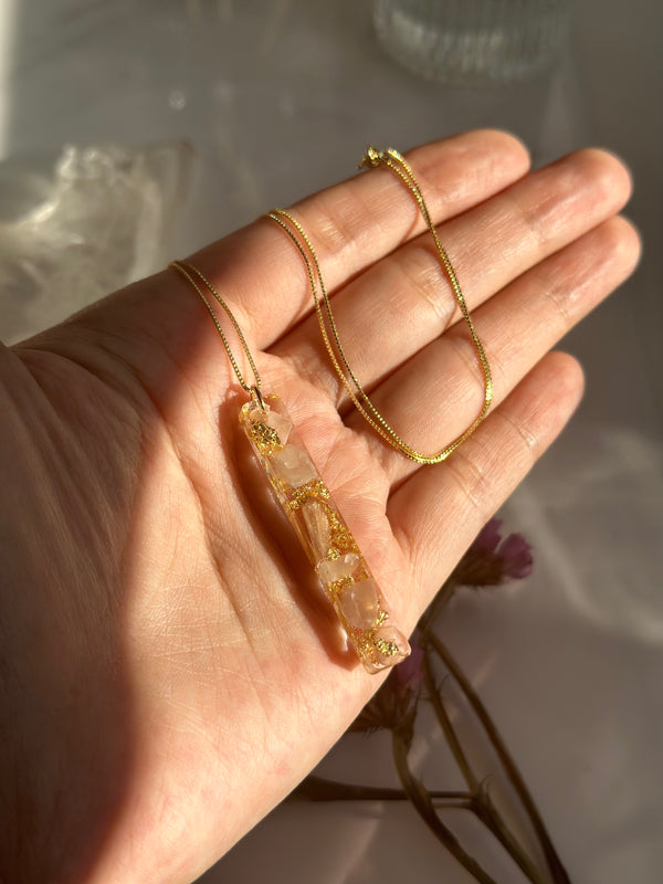 “Bar of Gold" Peach Moonstone Necklace