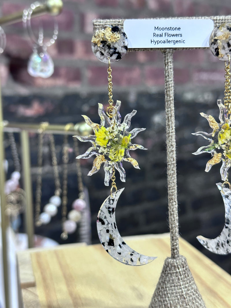 “Celestial Goddess" Moonstone with Dried Flowers Earrings