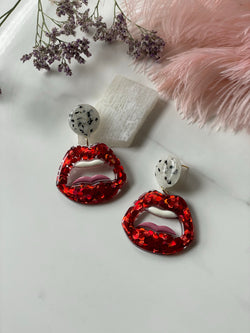 M.U.A. Glitter Lips Moonstone Studs