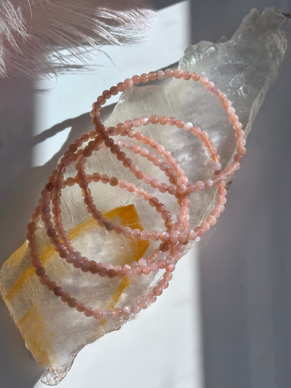 Peach Moonstone 4mm- Adjustable Elastic Bracelet